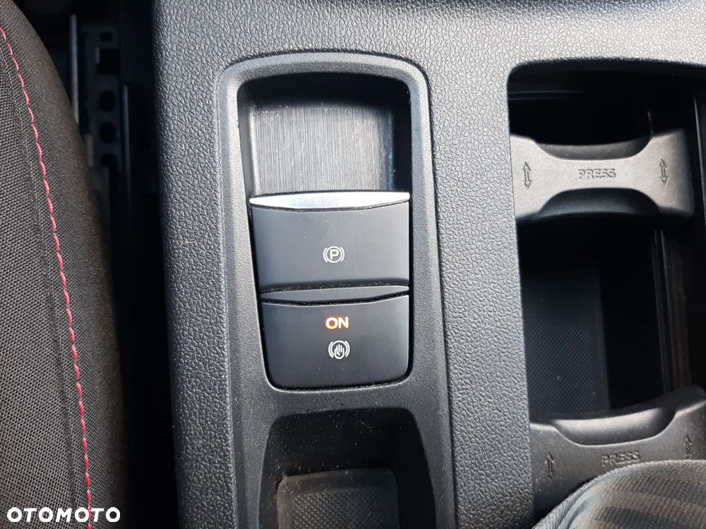 Ford Kuga 1.5 EcoBoost FWD ST-Line - 27