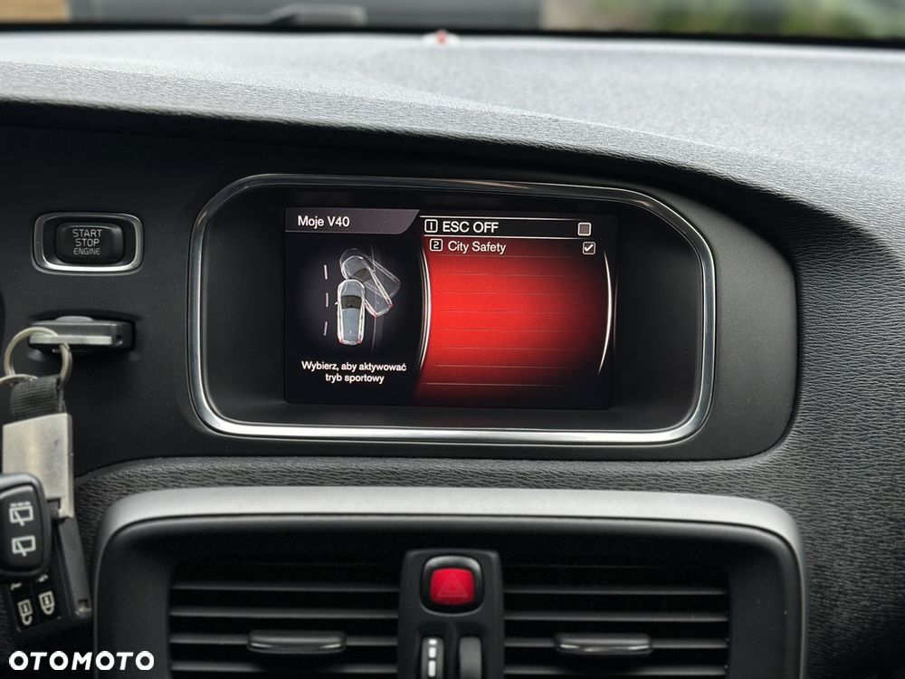 Volvo V40 D2 Momentum - 35