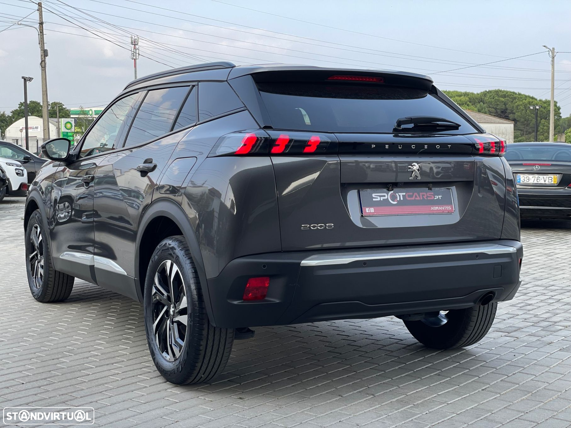 Peugeot 2008 1.2 PureTech Allure Pack - 6