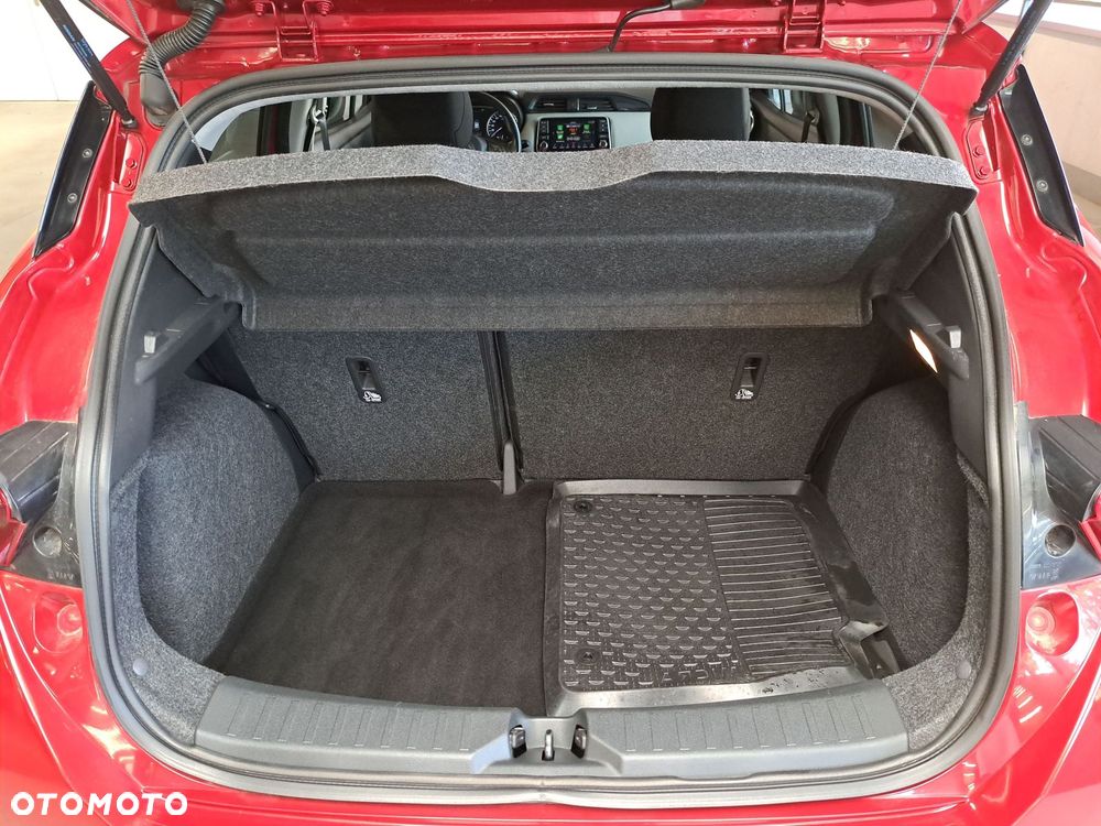 Nissan Micra - 10