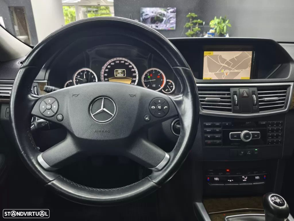 Mercedes-Benz E 250 CDi Avantgarde BE - 24
