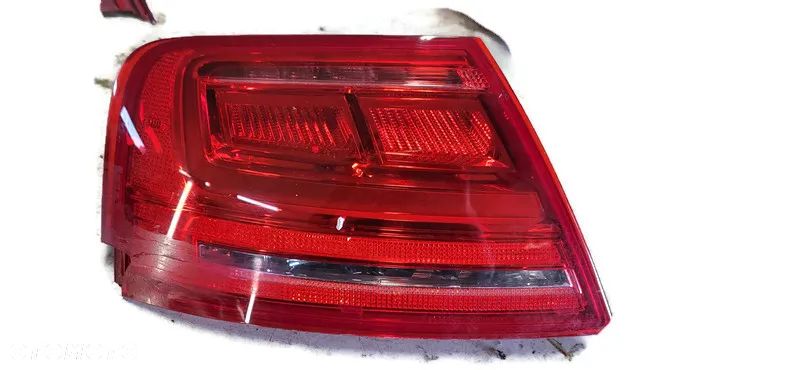 AUDI A8 D4 14r LONG LAMPA LEWA TYLNA TYŁ 4H0945095A - 1