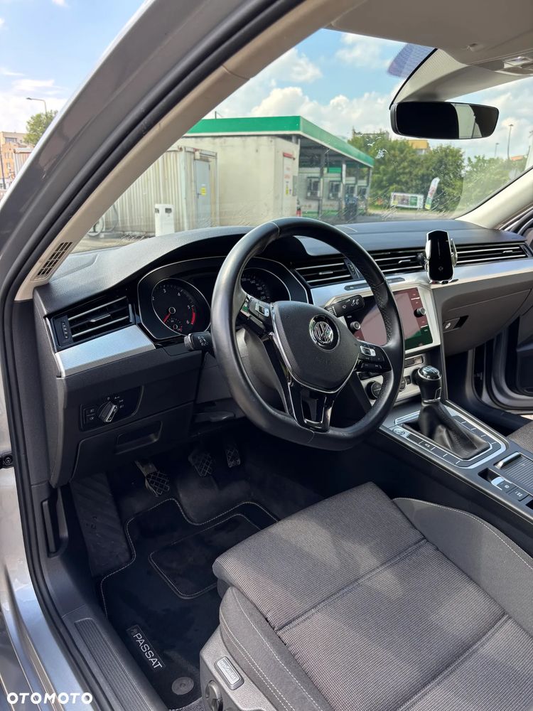 Volkswagen Passat 2.0 TDI BMT Comfortline - 3