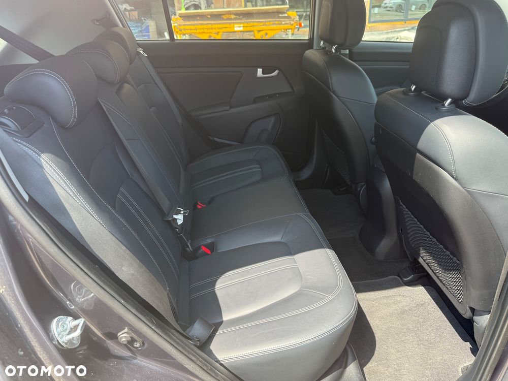 Kia Sportage - 10