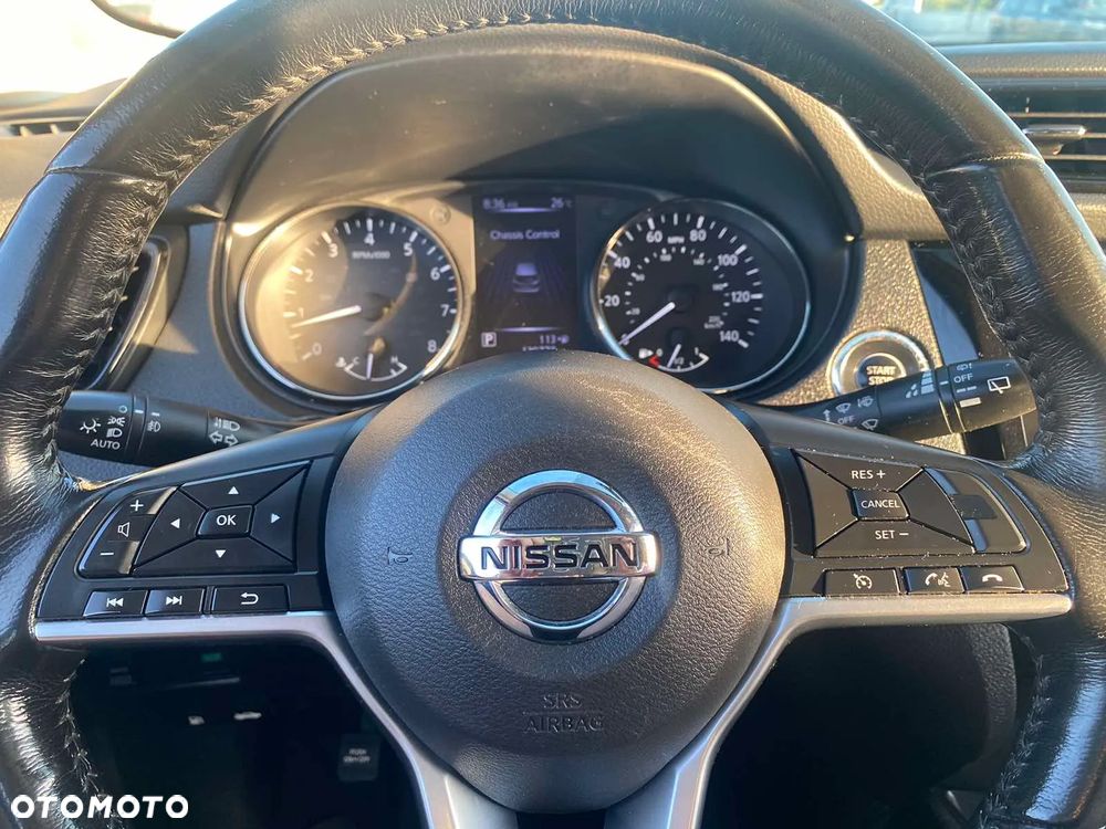Nissan Rogue - 25