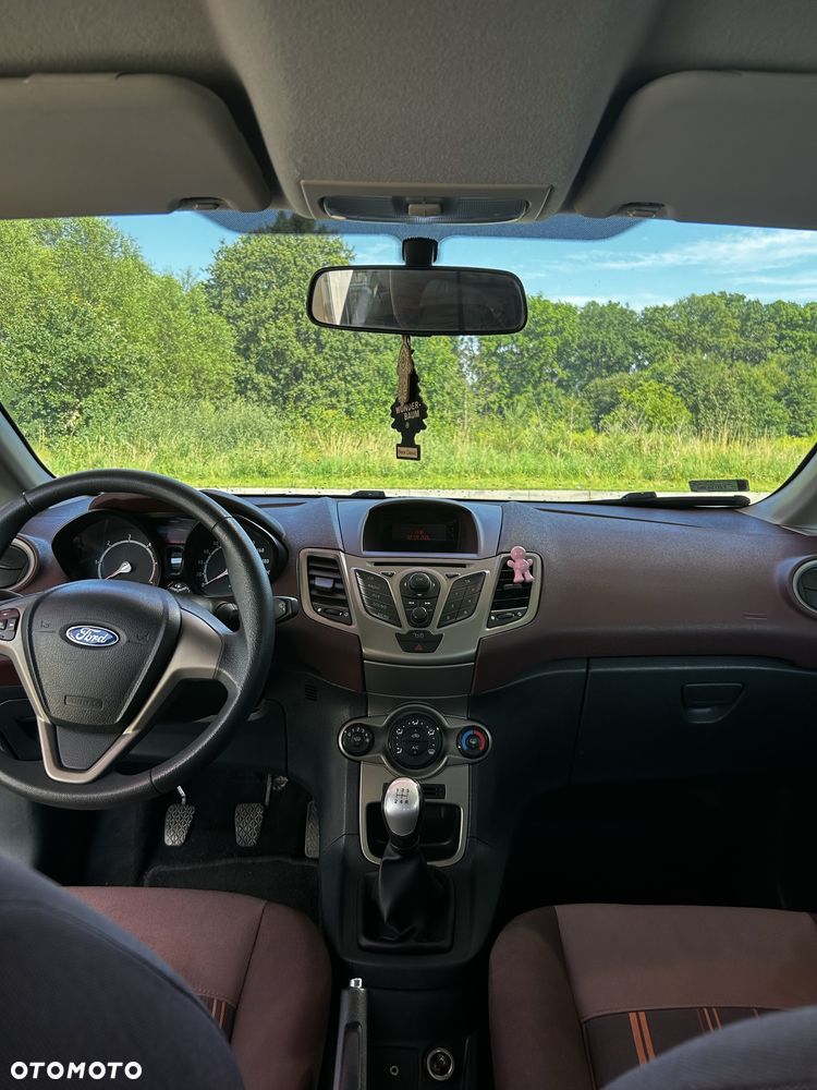 Ford Fiesta - 7