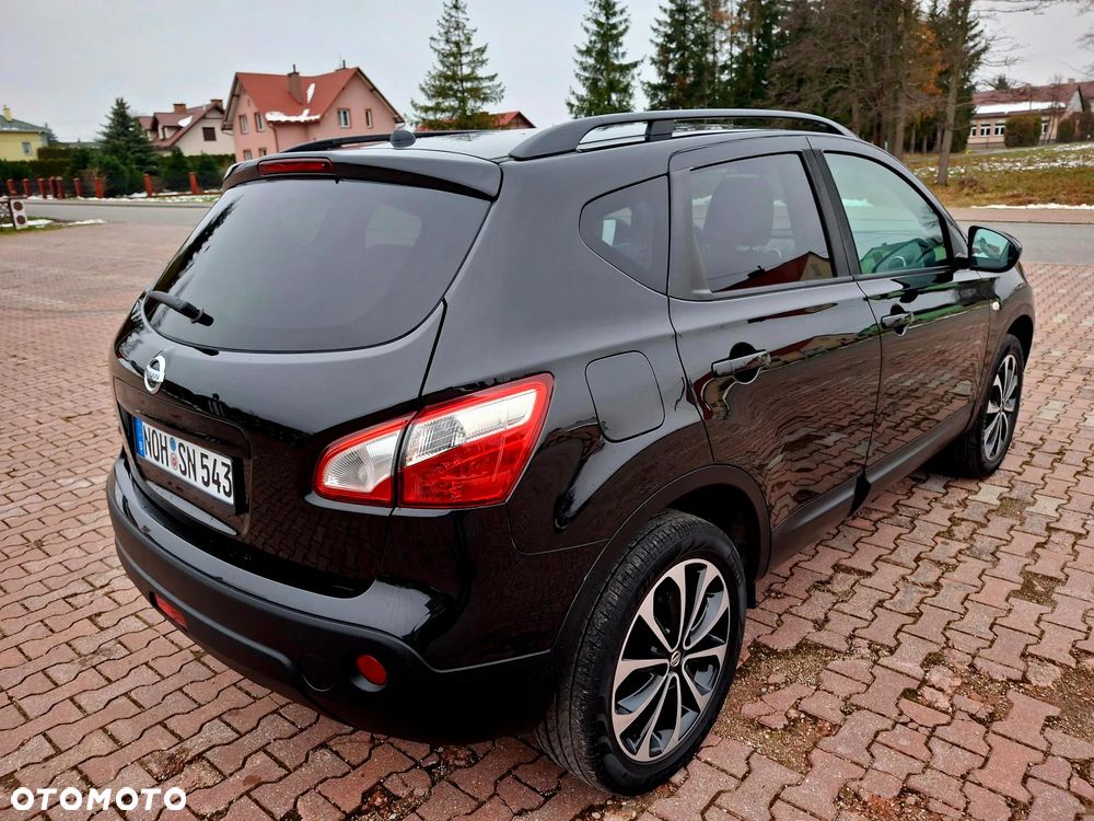 Nissan Qashqai 2.0 360 - 16