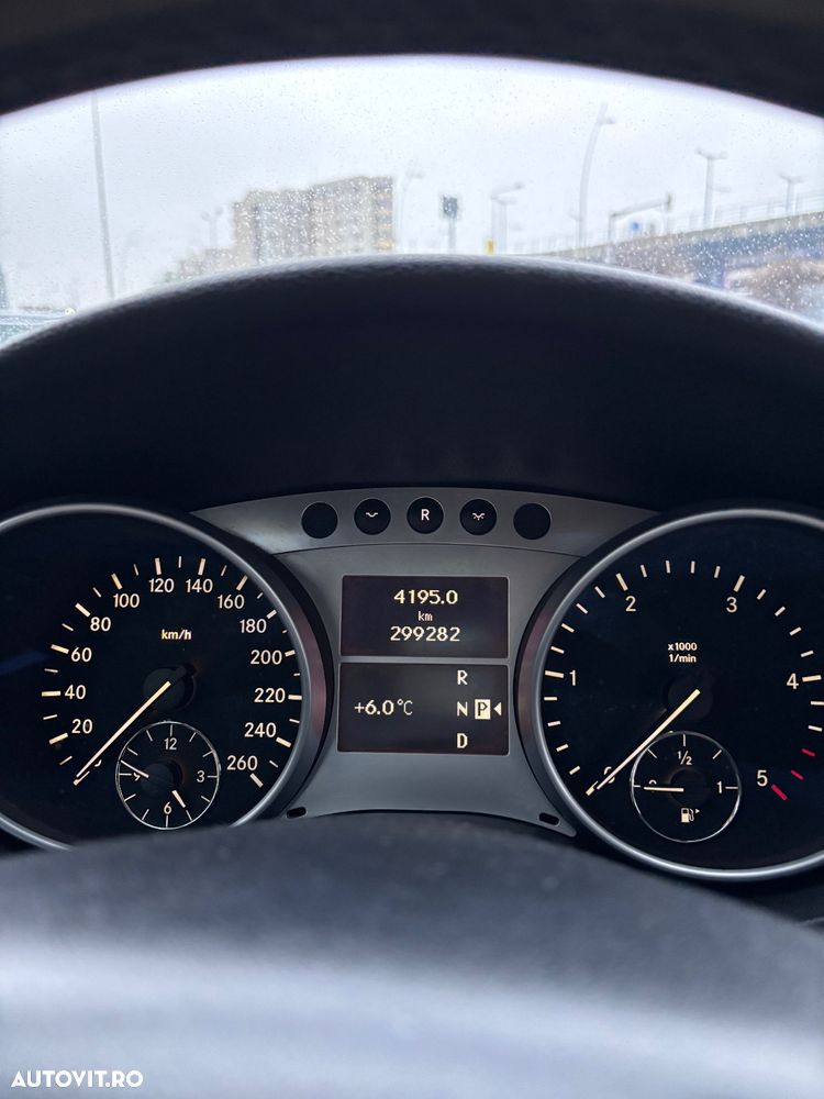 Mercedes-Benz ML 300 CDI BlueEfficiency Aut - 9