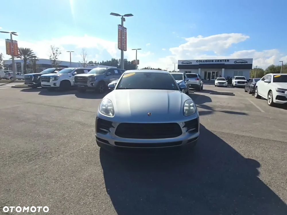 Porsche Macan Standard - 1