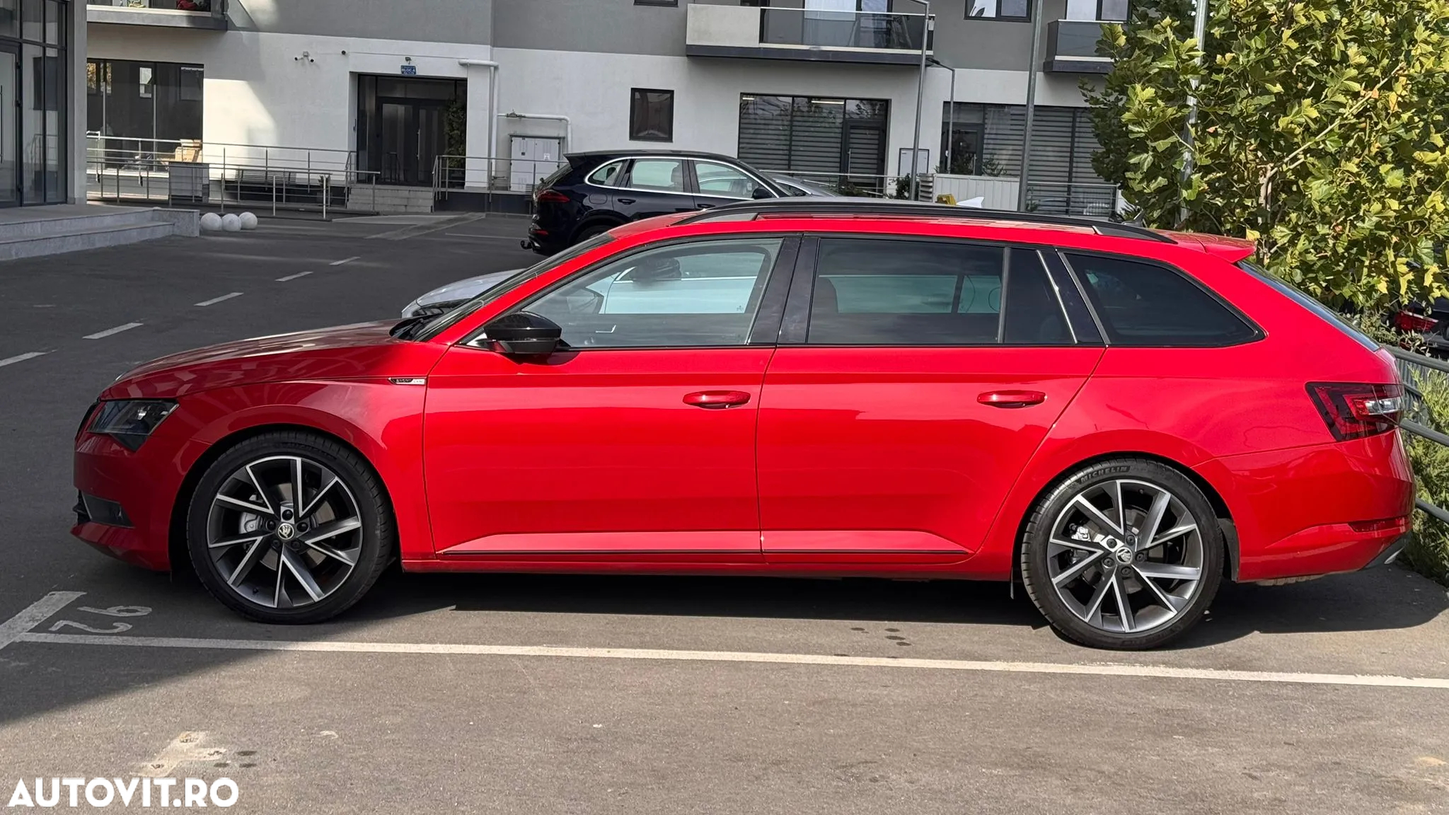 Skoda Superb Combi 2.0 TDI 4X4 DSG Sportline - 10
