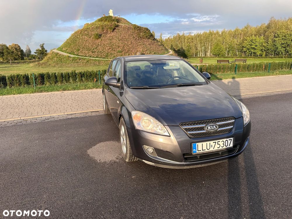 Kia Ceed 1.6 Crdi Optimum - 1