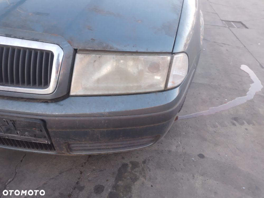 SKODA OCTAVIA I  00-10 1.6 BFQ    LUSTERKO ZEWNĘTRZNE PRAWE LEWE     9901 - 5