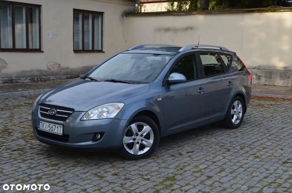 Kia Ceed Cee'd 1.6 Comfort + - 2