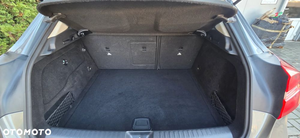 Mercedes-Benz GLA 250 7G-DCT StreetStyle - 28