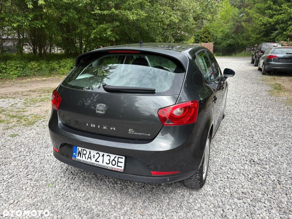 Seat Ibiza 2011 photo 3