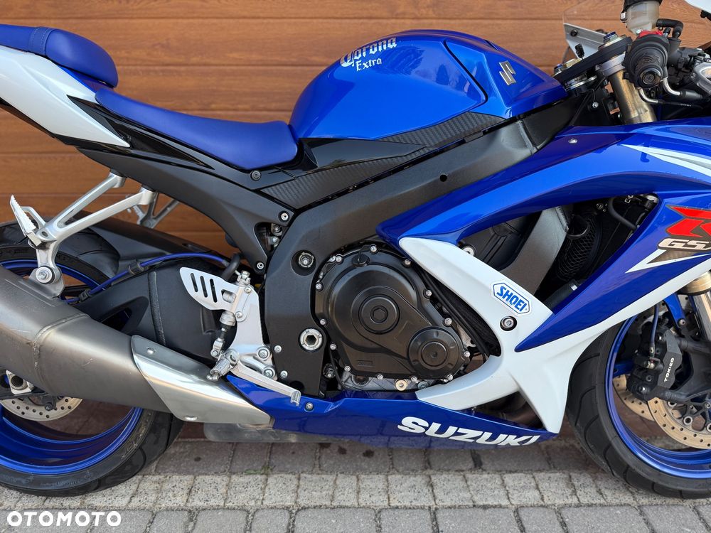 Suzuki GSX-R - 6