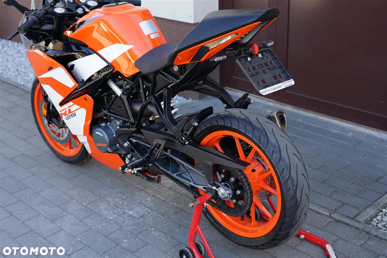 KTM RC 125 - 24