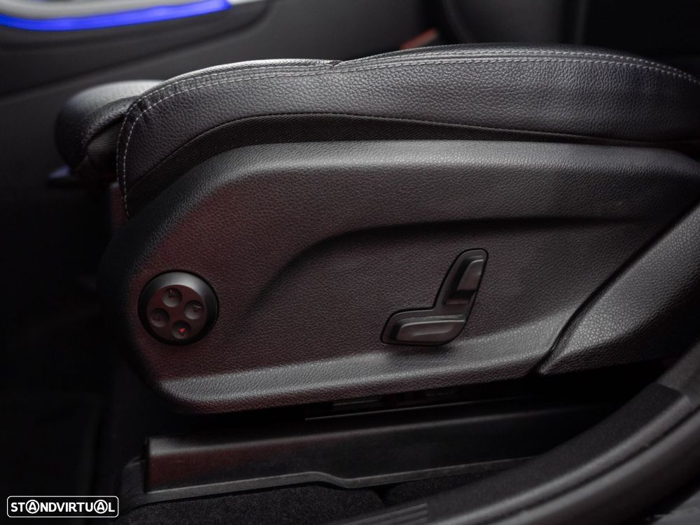 Mercedes-Benz GLC 300 e Coupé 4Matic - 21