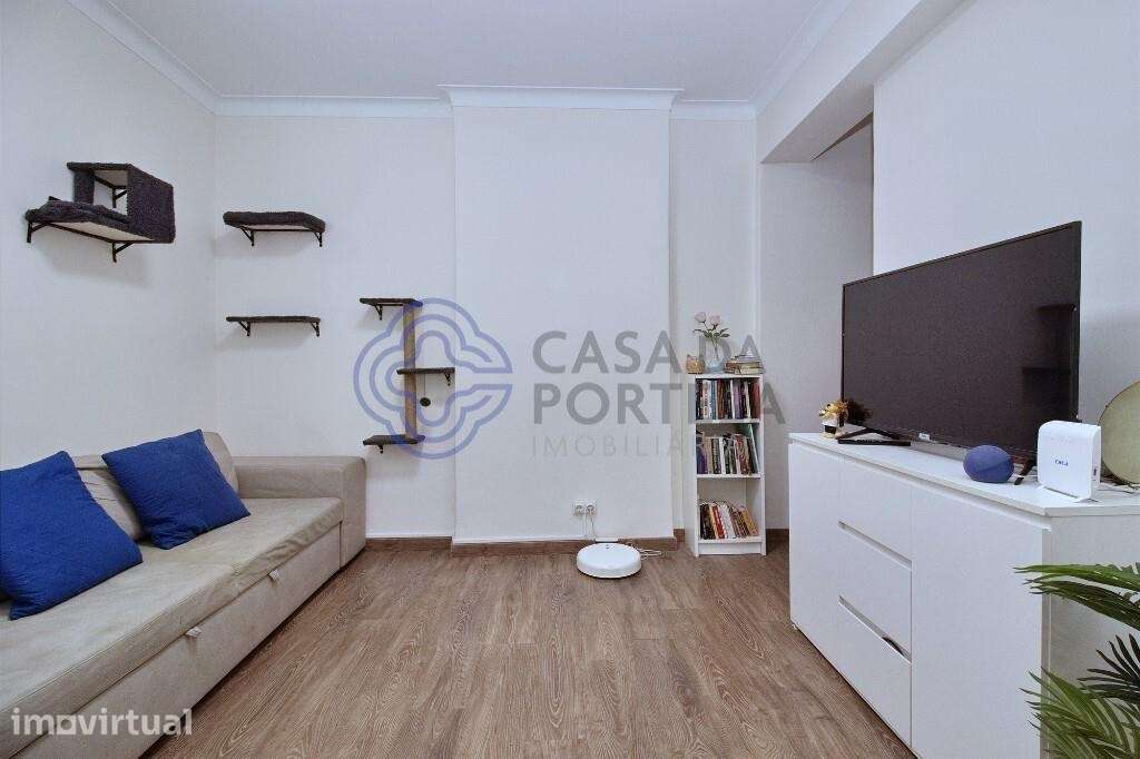 Excelente T2 Mobilado para Arrendamento em Almada - Grande imagem: 5/14