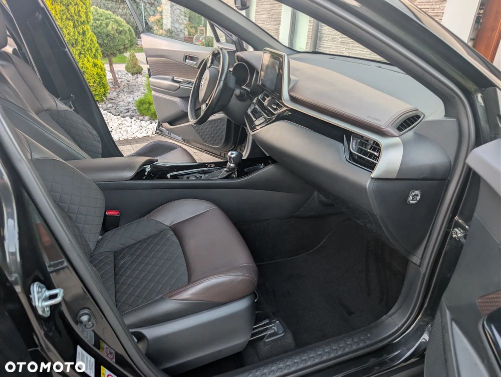 Toyota C-HR - 8