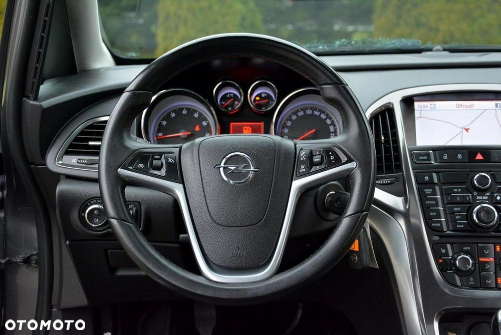 Opel Astra 1.4 Turbo Cosmo - 26