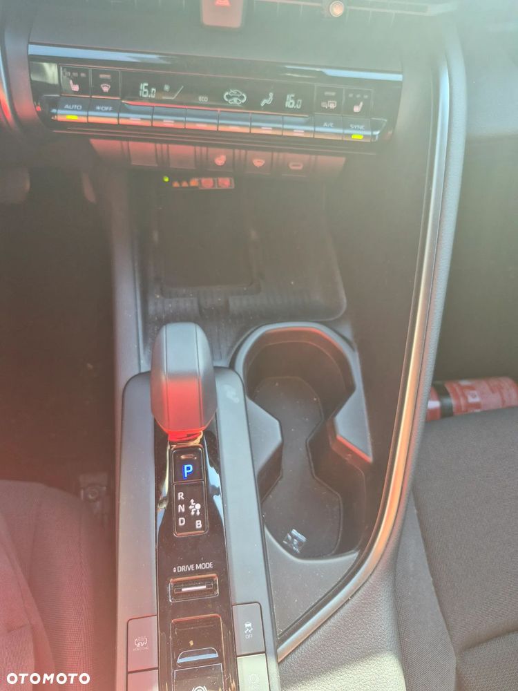 Toyota C-HR 2.0 PHEV Dynamic Force Style - 10
