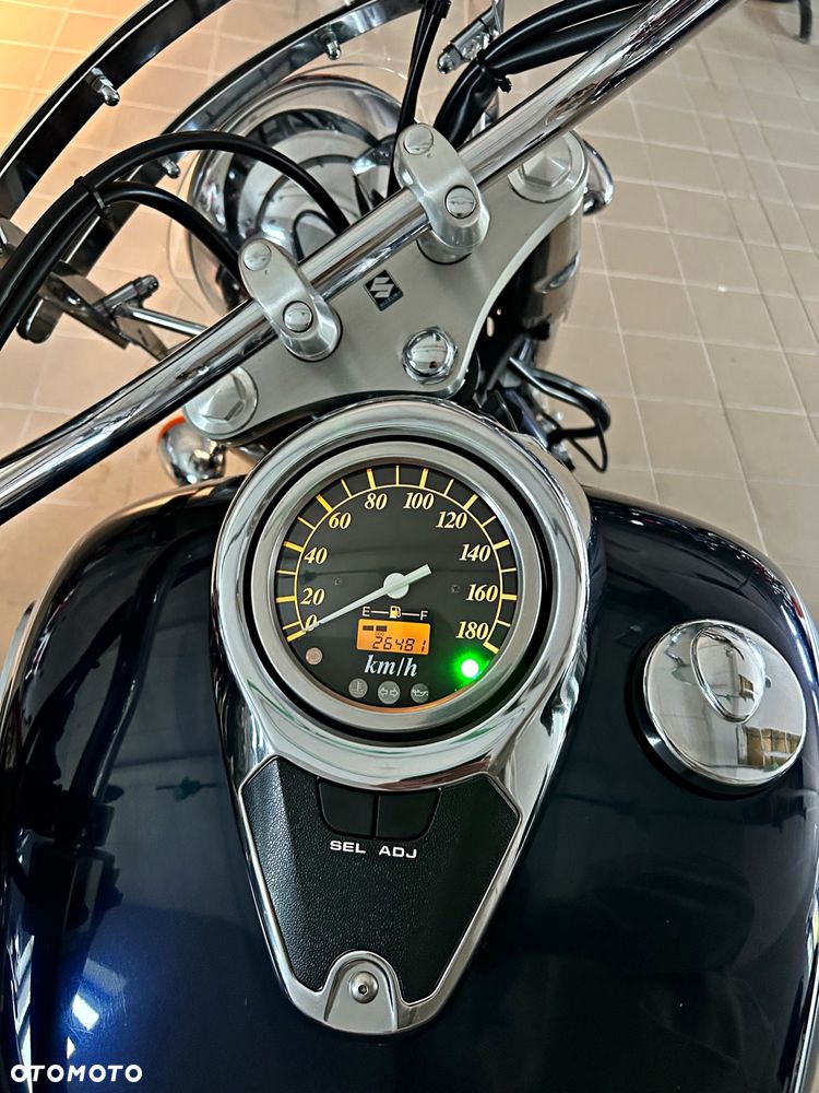 Suzuki VL 800 Volusia - Boulevard C50 - 6