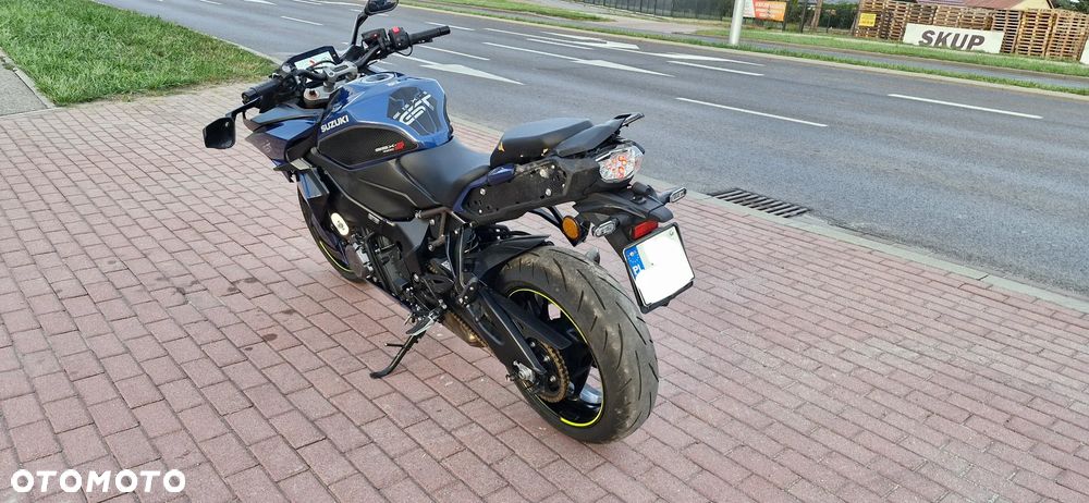 Suzuki GSX - 25