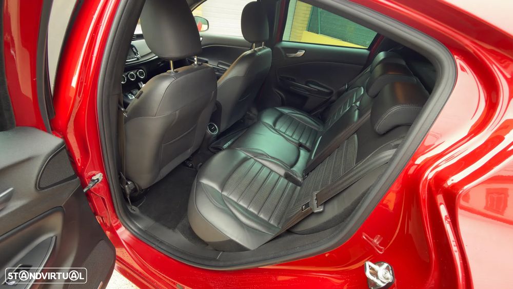 Alfa Romeo Giulietta 2.0 JTDM Trofeo - 18