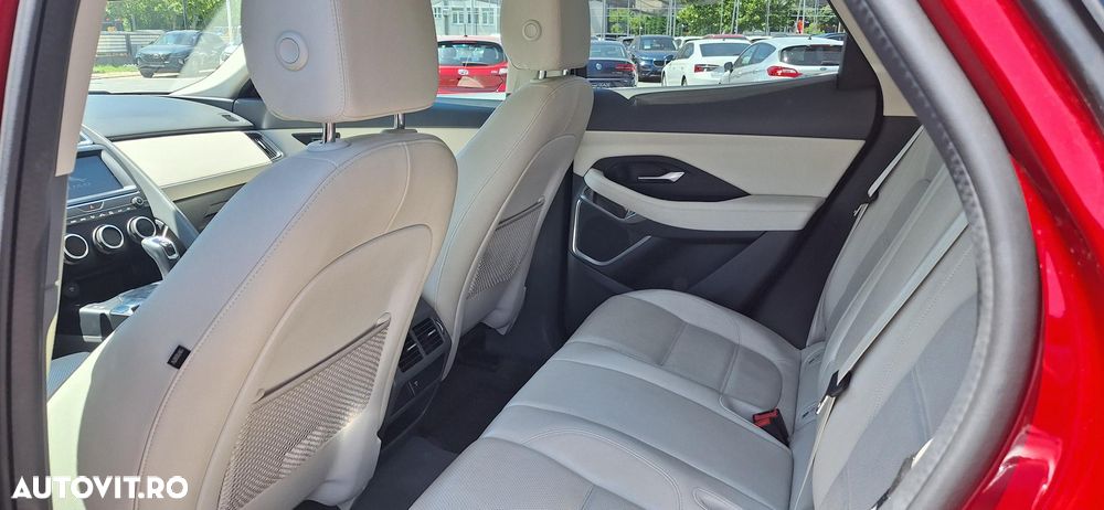 Jaguar E-Pace P200 AWD SE - 15