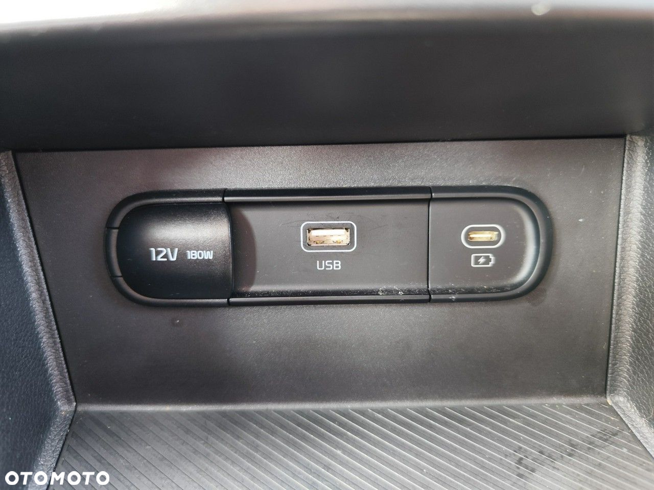 Kia Sportage 1.6 T-GDI M 2WD - 33