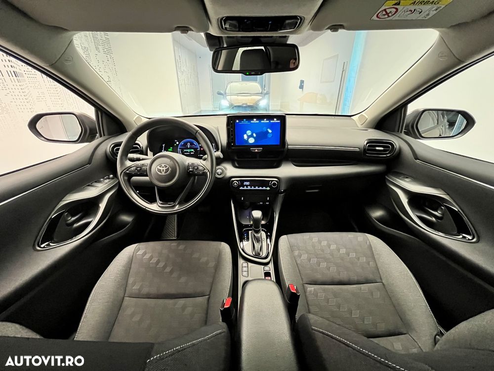 Toyota Yaris 1.5 VVT-i HSD Dynamic - 14