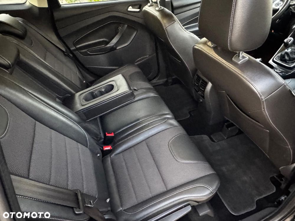 Ford Kuga 2.0 TDCi 4x4 Titanium - 30