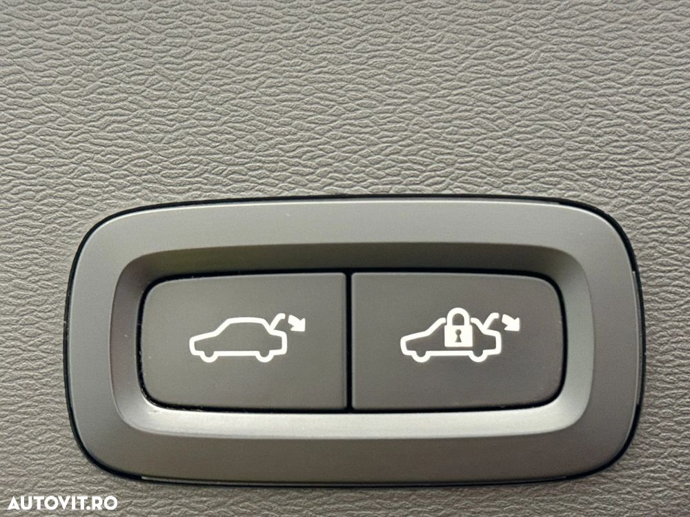 Volvo XC 40 T4 Recharge DKG Inscription - 29