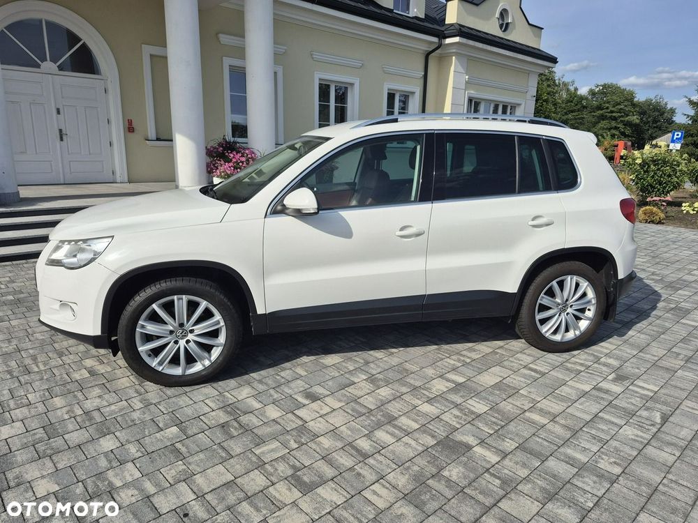 Volkswagen Tiguan - 2