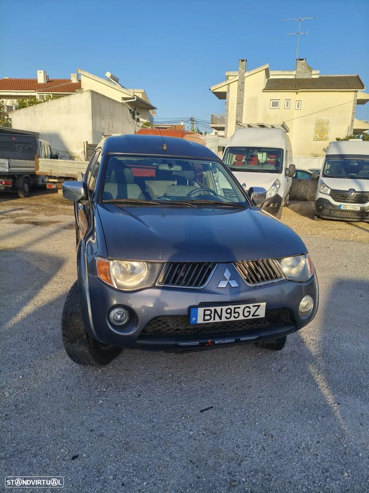 Mitsubishi L200 Pick Up 4x4 Inform Cabine Dupla - 3