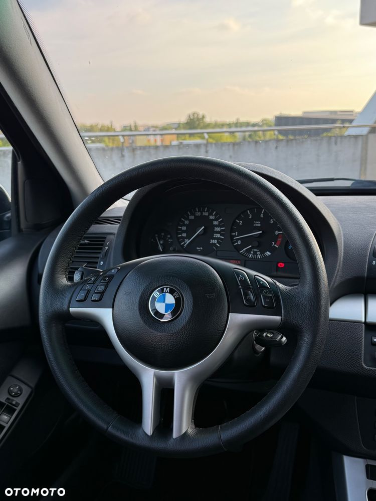 BMW X5 3.0 i - 14