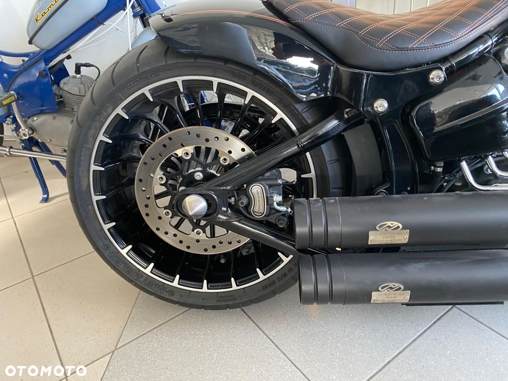 Harley-Davidson FXSB Breakout - 16