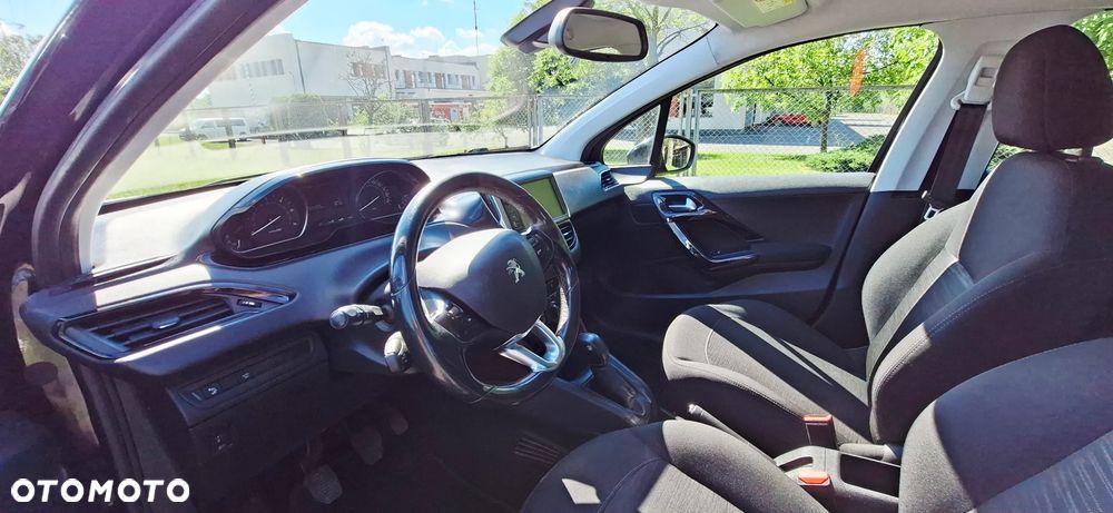 Peugeot 208 BlueHDi 100 Active - 11