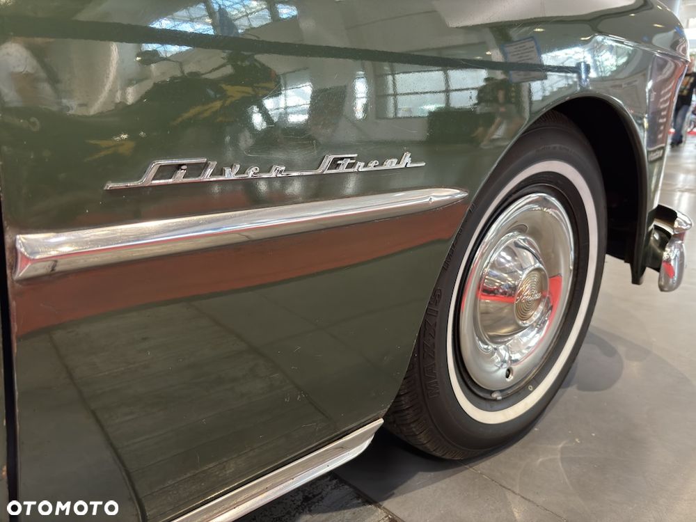 Pontiac Chieftain - 19