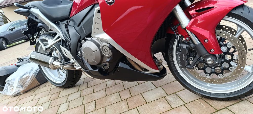 Honda VFR - 30