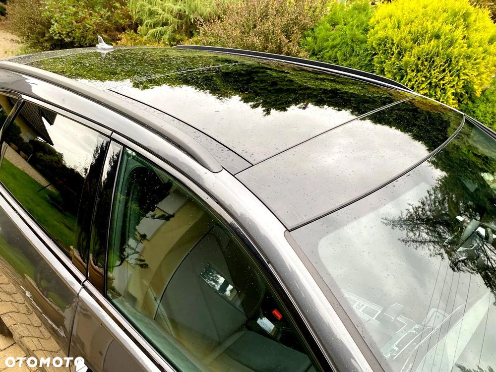 Audi A6 Avant 40 TDI quattro S tronic S line - 35