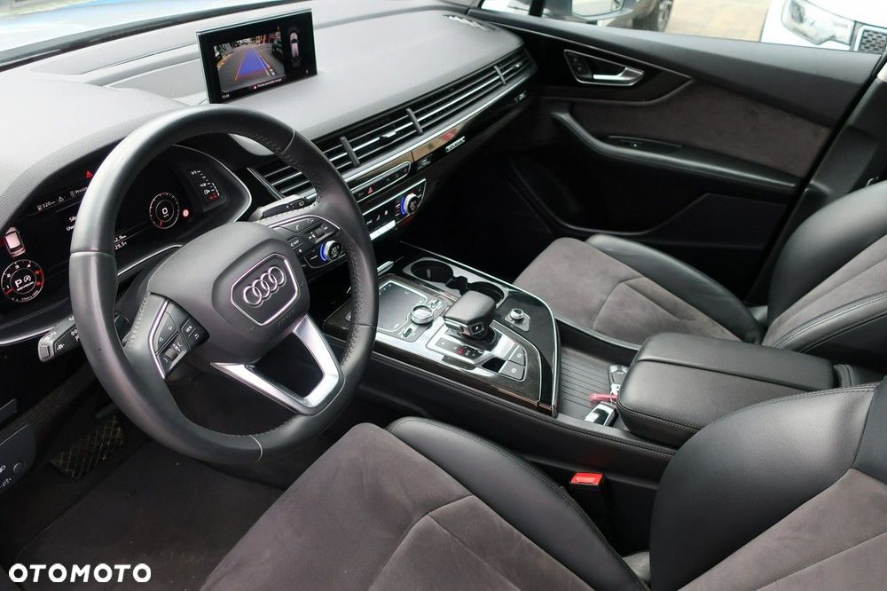 Audi Q7 - 9