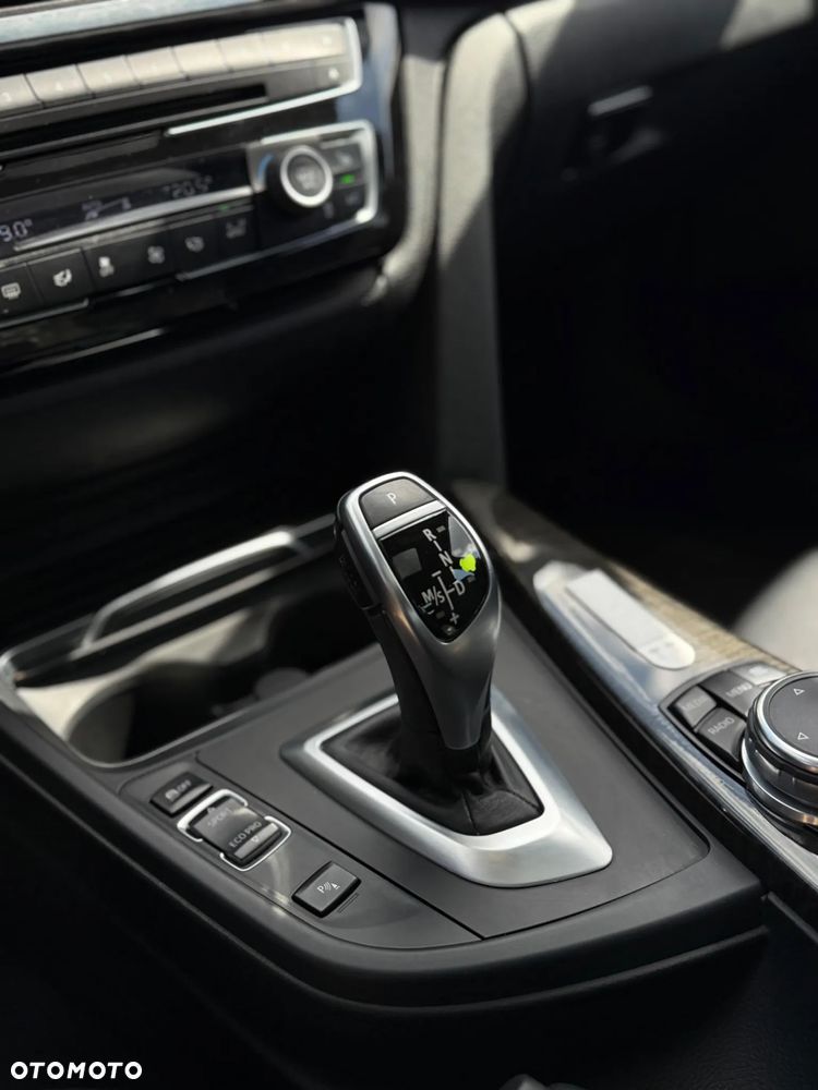 BMW Seria 3 328i xDrive Sport-Aut Sport Line - 5