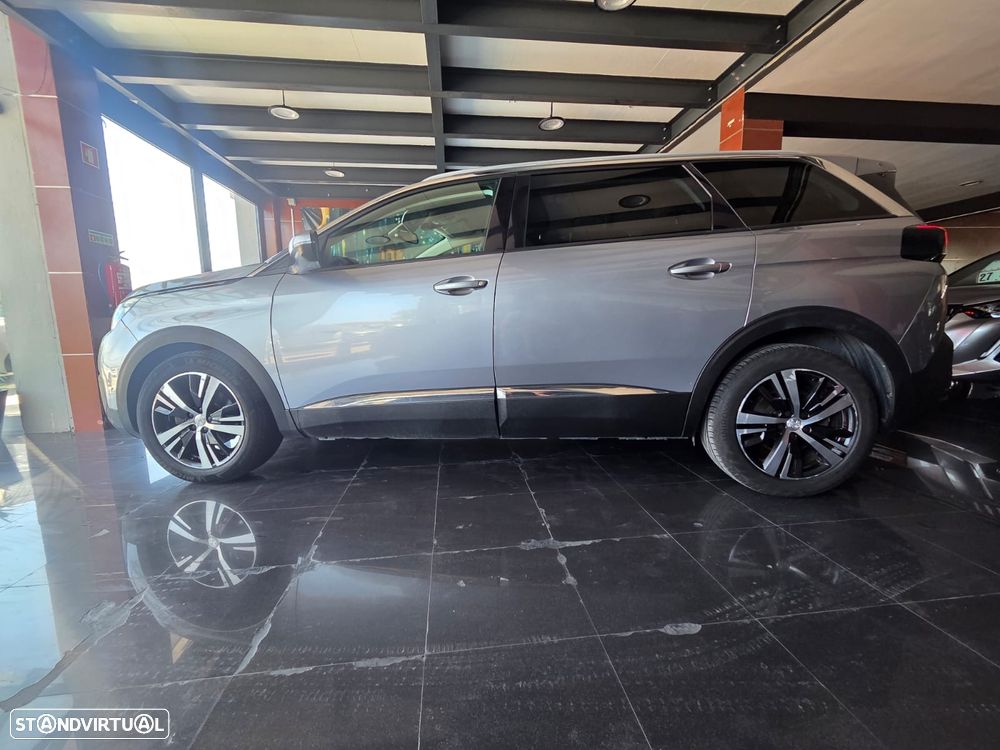 Peugeot 5008 PureTech 130 EAT8 Stop & Start Allure Pack - 4