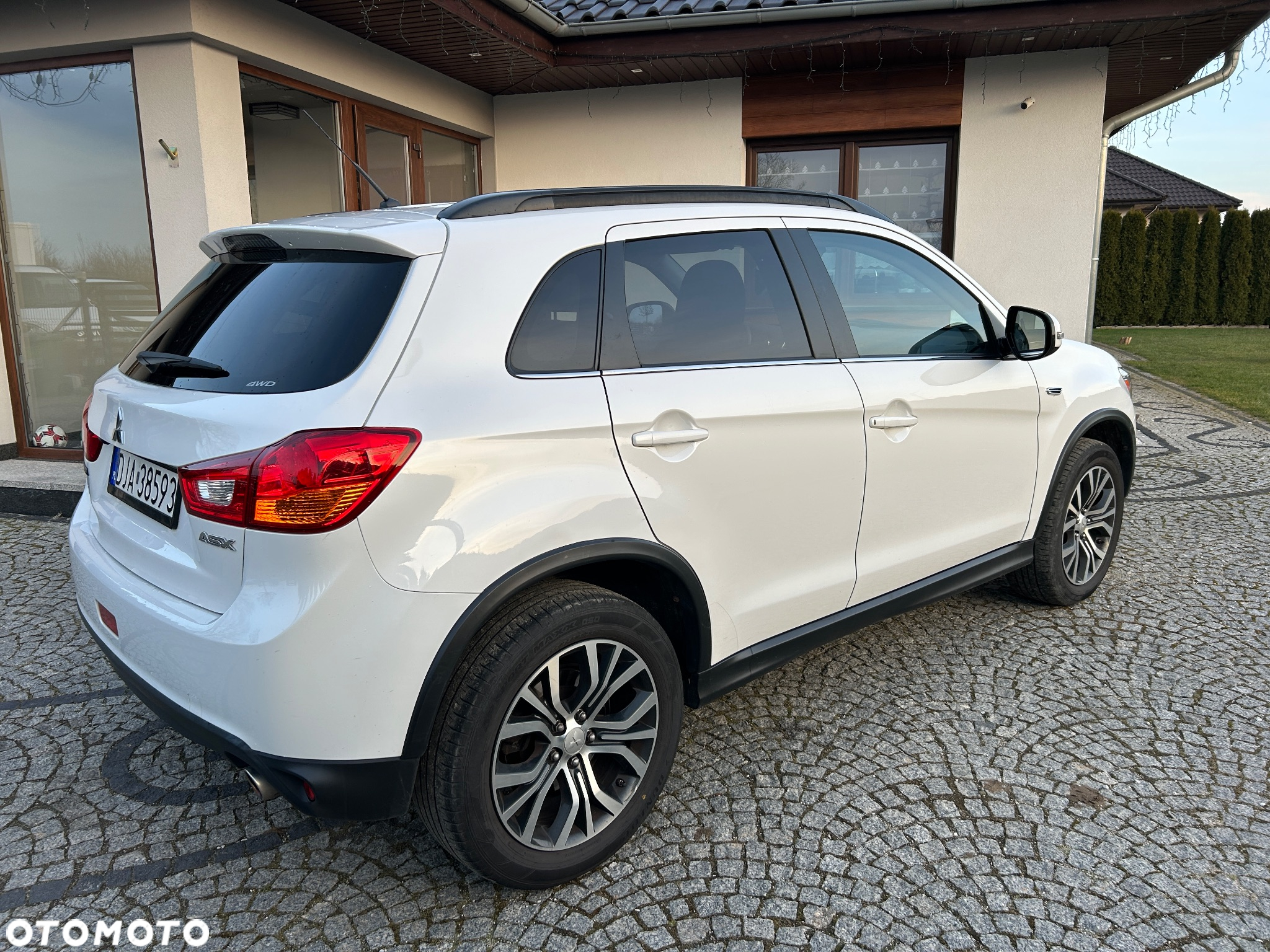 Mitsubishi ASX 2.2 DI-D 4WD Automatik Intense - 7