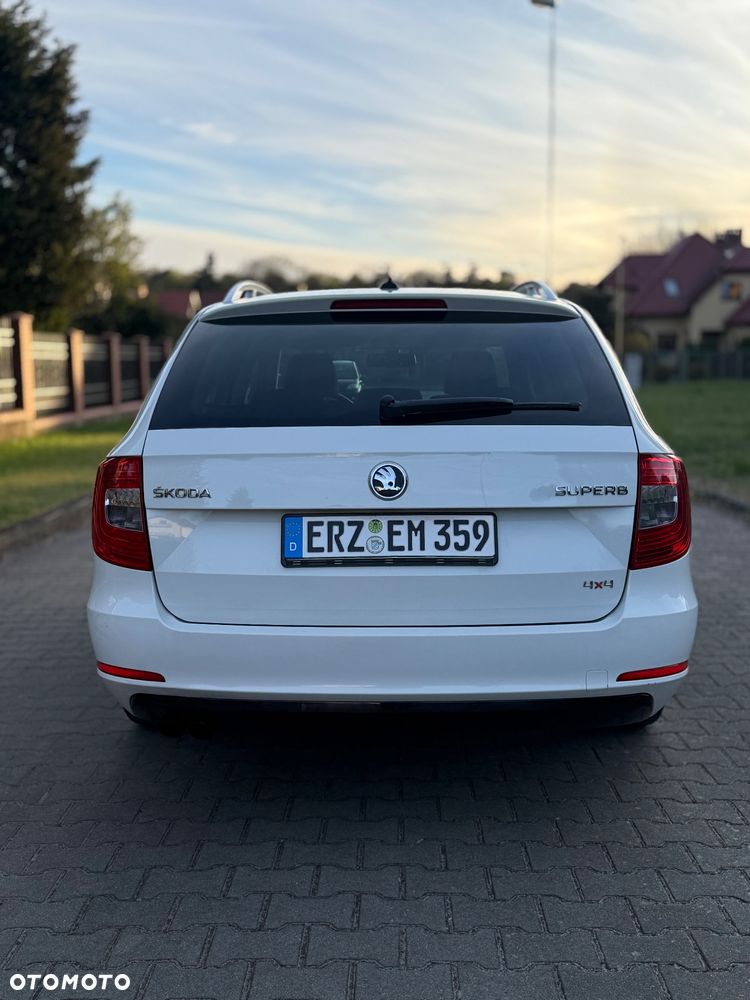 Skoda Superb 2.0 TDI DSG Exclusive - 11