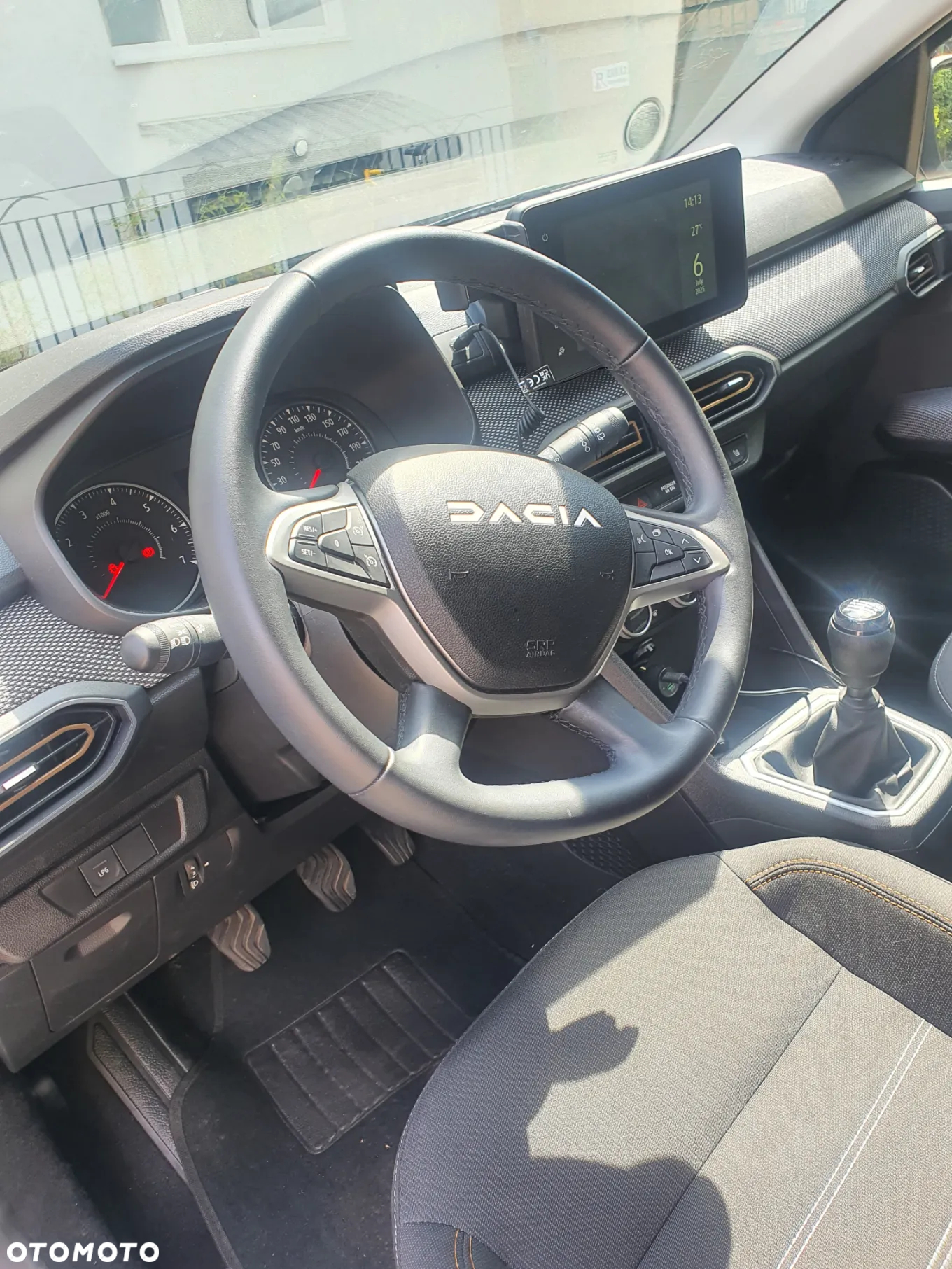 Dacia Sandero - 7