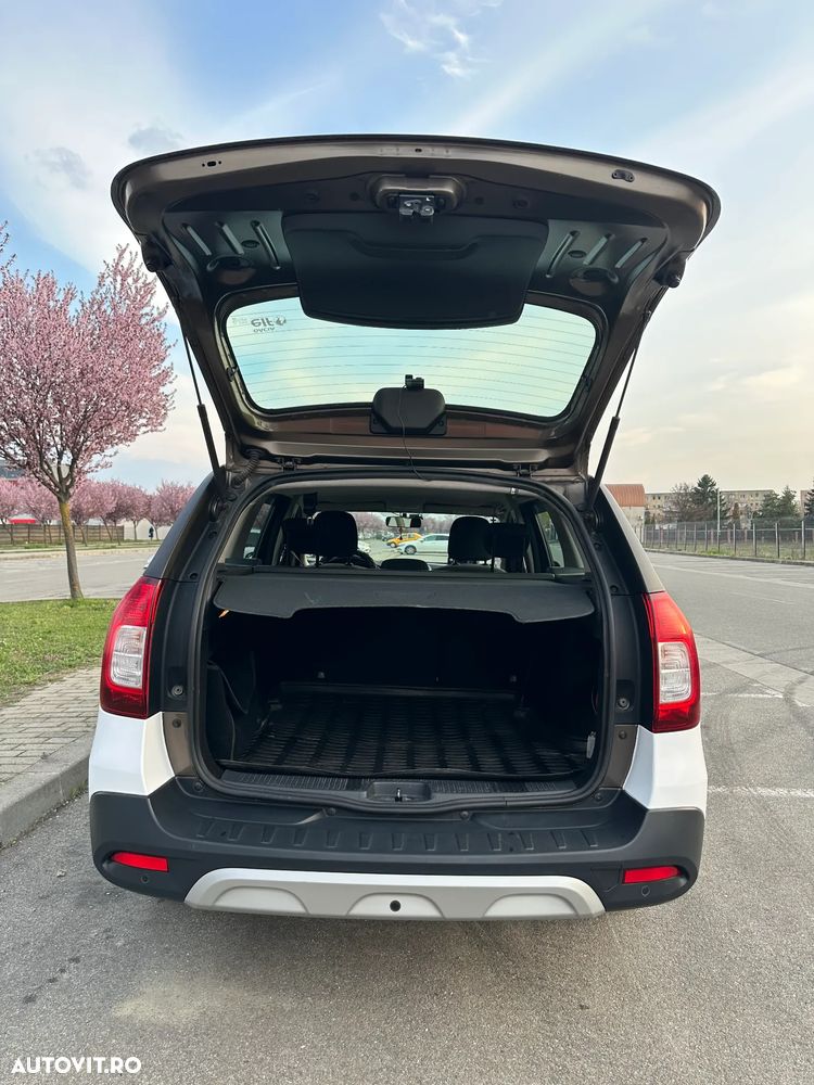 Dacia Logan 0.9 TCe Prestige - 4