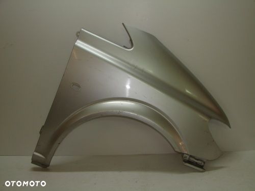 Błotnik przedni prawy MERCEDES VITO VIANO 04-10 - 2